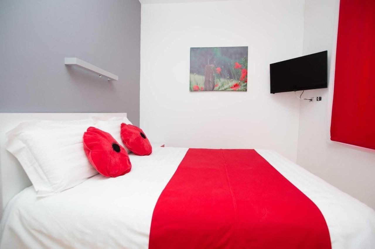 Hotel Rimini Tirana Bagian luar foto
