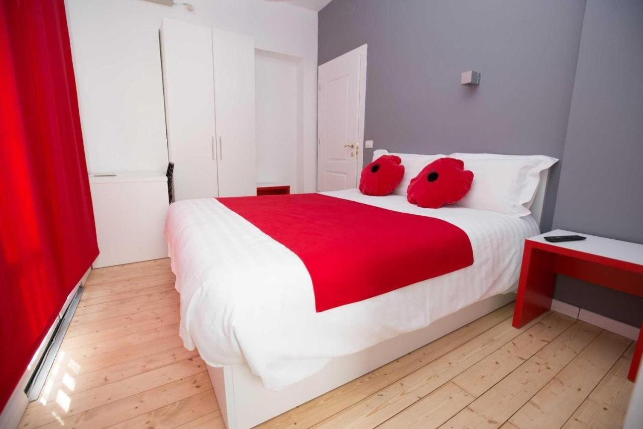 Hotel Rimini Tirana Bagian luar foto