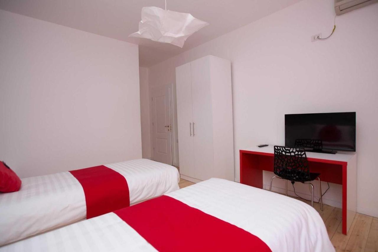 Hotel Rimini Tirana Bagian luar foto